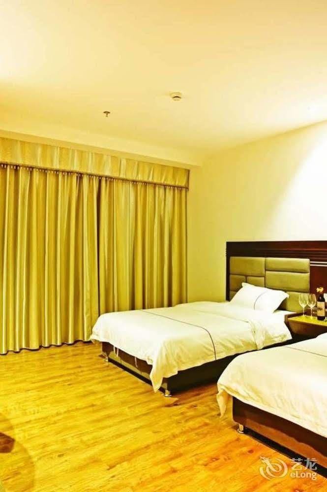 Huijin Hotel Guangzhou Buitenkant foto